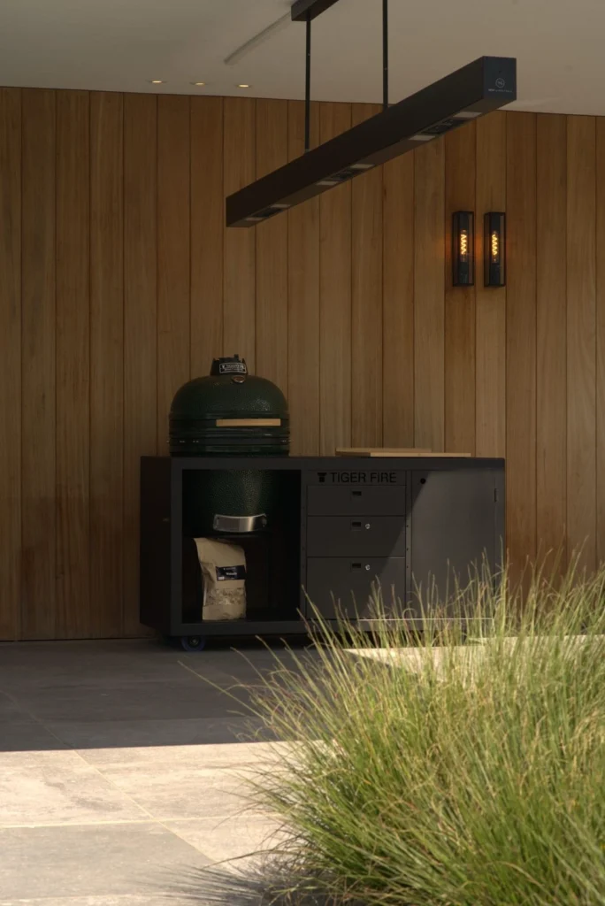 Die Kamado Grills sind aus hochwertigen Materialien gefertigt, die für ihre Langlebigkeit und Zuverlässigkeit bekannt sind. OFFICIAL STORE | Webshop | FUERPLATTE Webshop | GRILLRING Webshop | BBQ Webshop | BBQ KAUFEN | EINEN BBQ KAUFEN | BBQ KAUFEN | GRILL BBQ KAUFEN | FUERPLATTE BBQ | GRILLRING BBQ KAUFEN | FEUERPLATTE BBQ KAUFEN | GRILLPLATTE BBQ KAUFEN